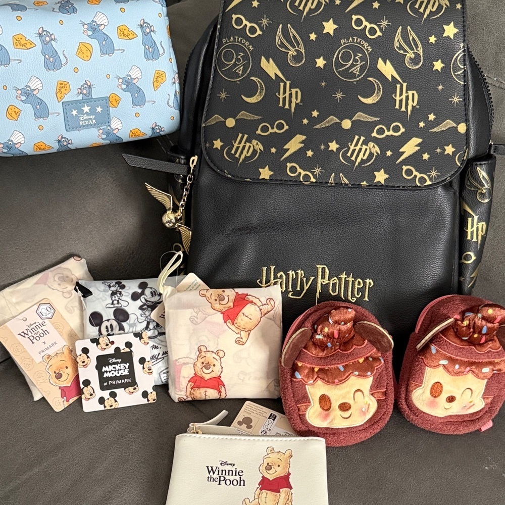 Warner Bros. Black and Gold Harry Potter Kids Backpack